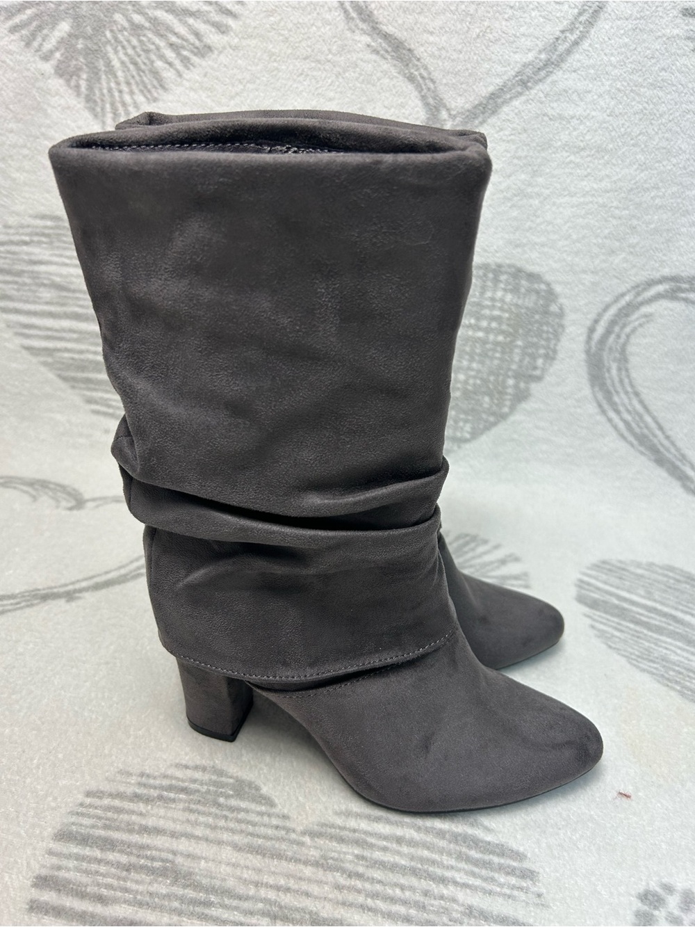 Woman’s grey suede ruched mid boots Sz 7